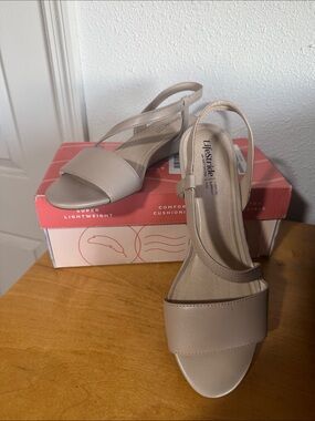 Life Stride Beige Slingback Sandals